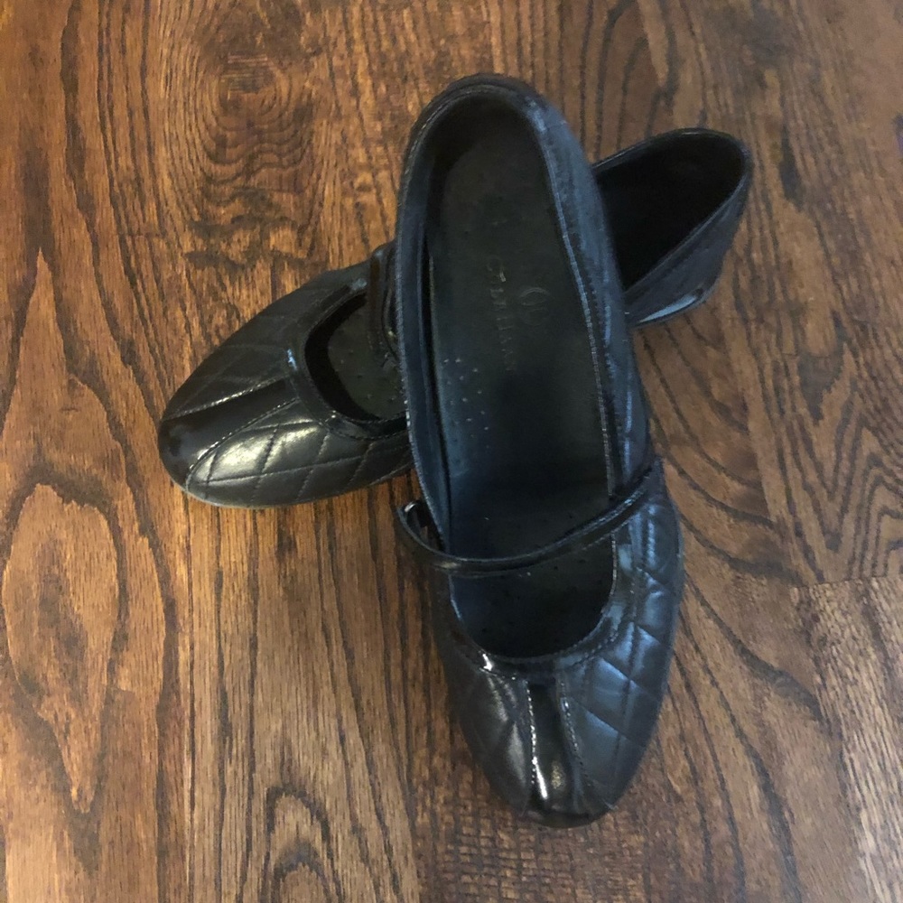 Cole Haan Nike Air Quilted Mary Jane flats Sz 8.5